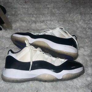 Jordan Athletic Shoes White and Black